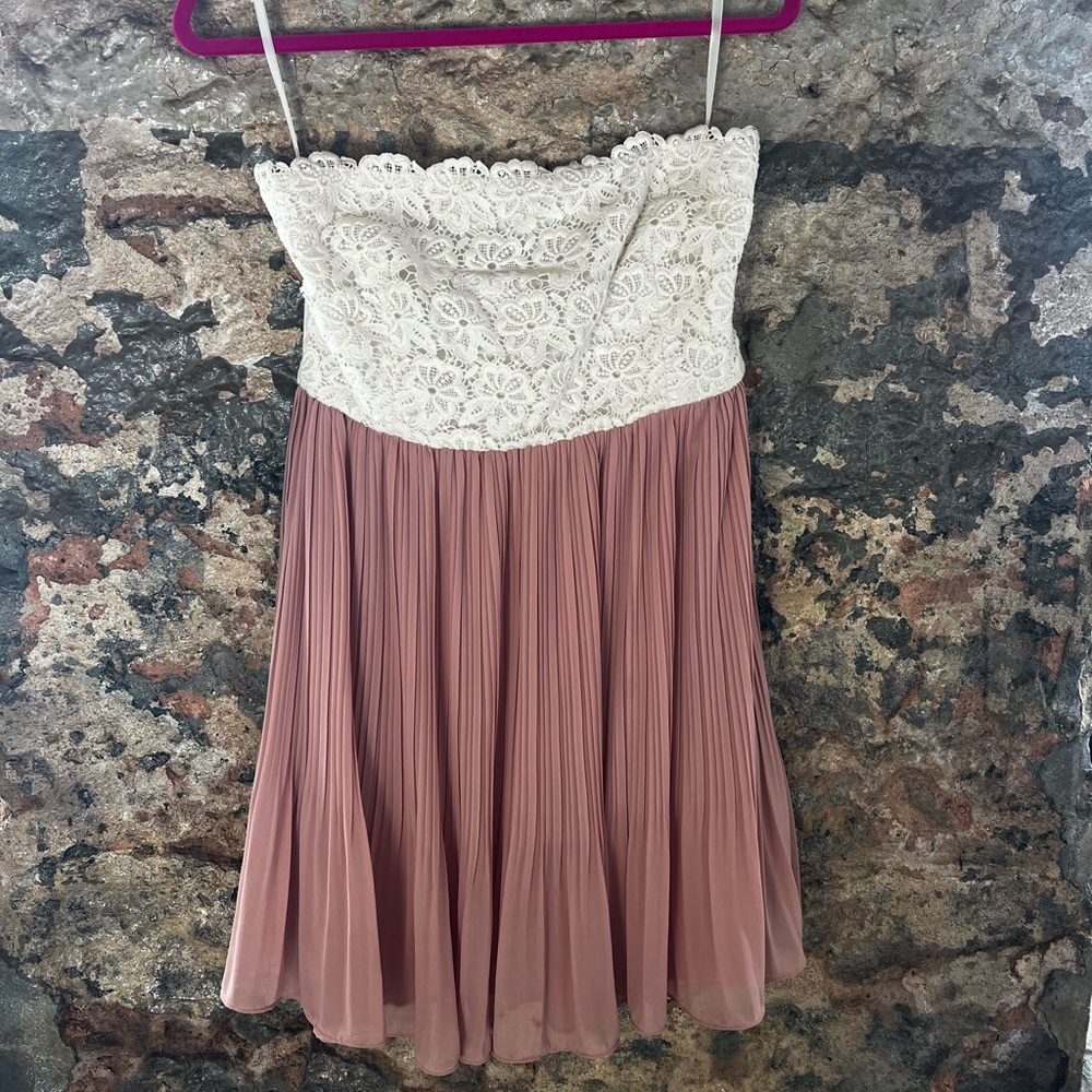 Lizard Thicket Strapless Dress